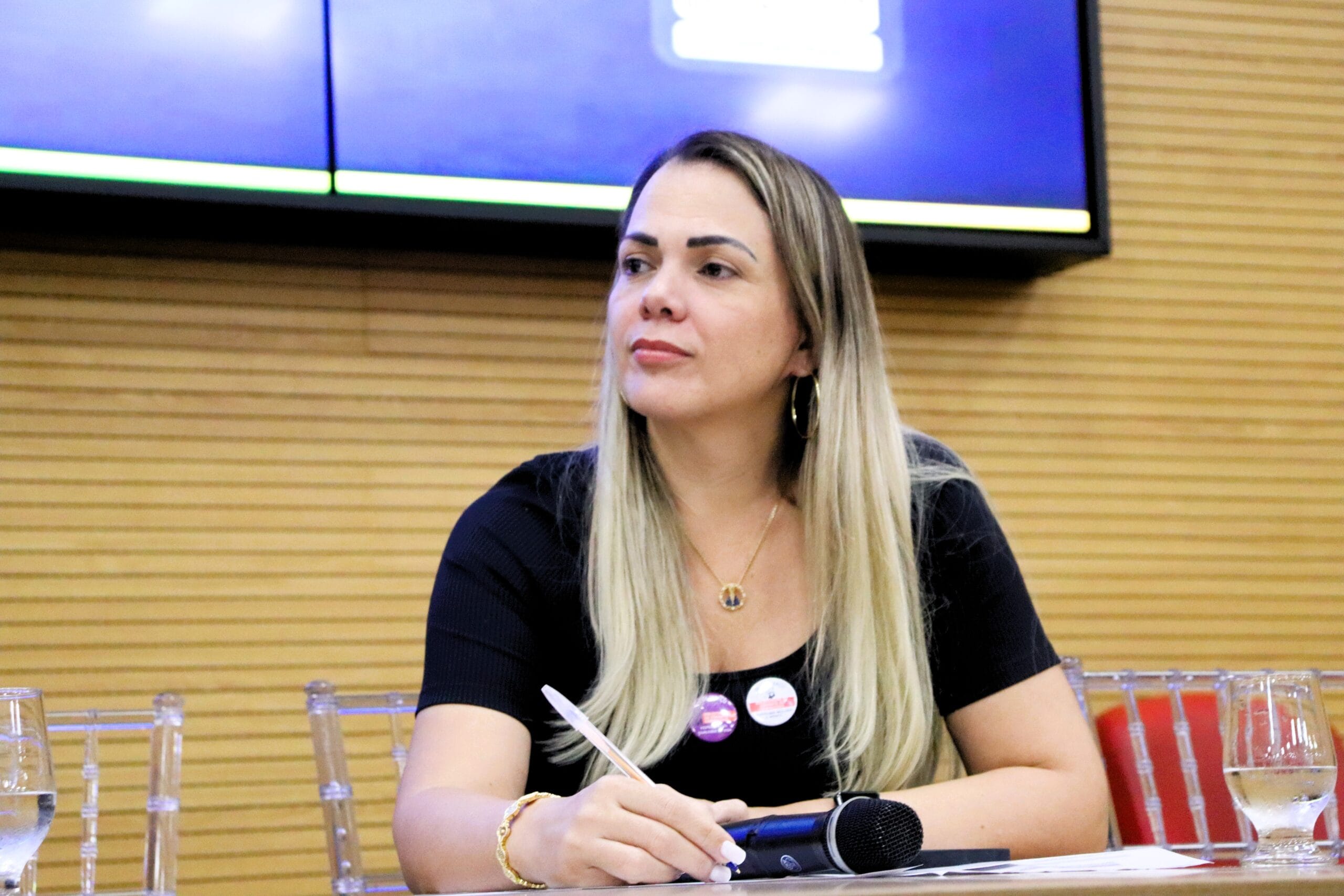 Debate sobre transporte na hidrovia do Madeira será promovido pela deputada Cláudia de Jesus