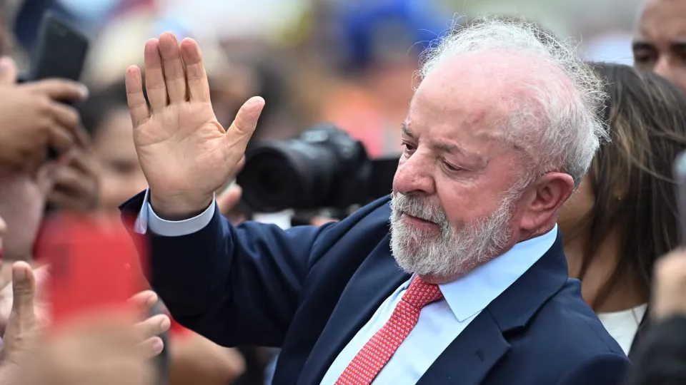 Presidente Lula faz exames e passará por cirurgia nesta sexta-feira