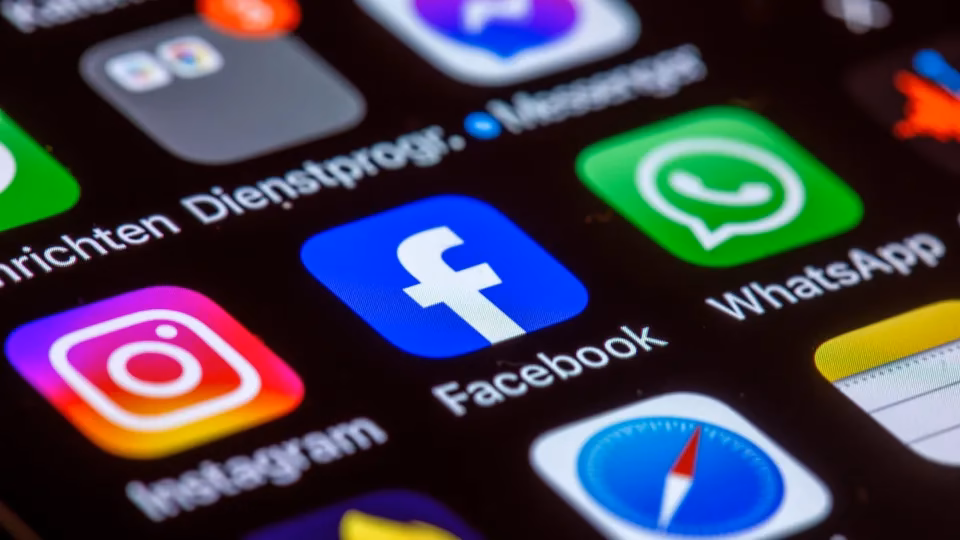 Governo aumenta classificação indicativa de oito redes sociais