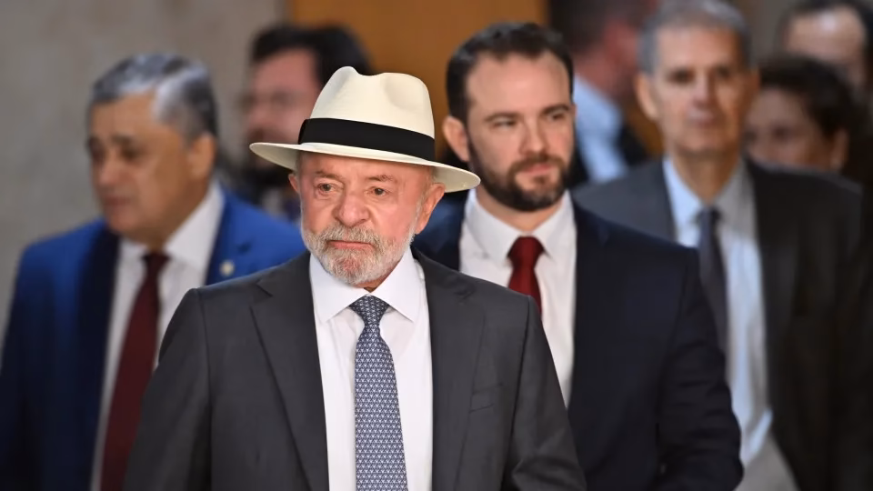 Aprovação de Lula é de 42%, mostra pesquisa RealTime Big Data