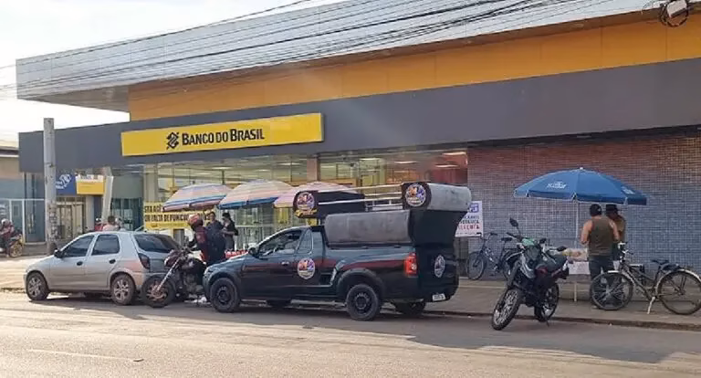 Agência do Banco do Brasil na Jatuarana é interditada por falta de funcionários