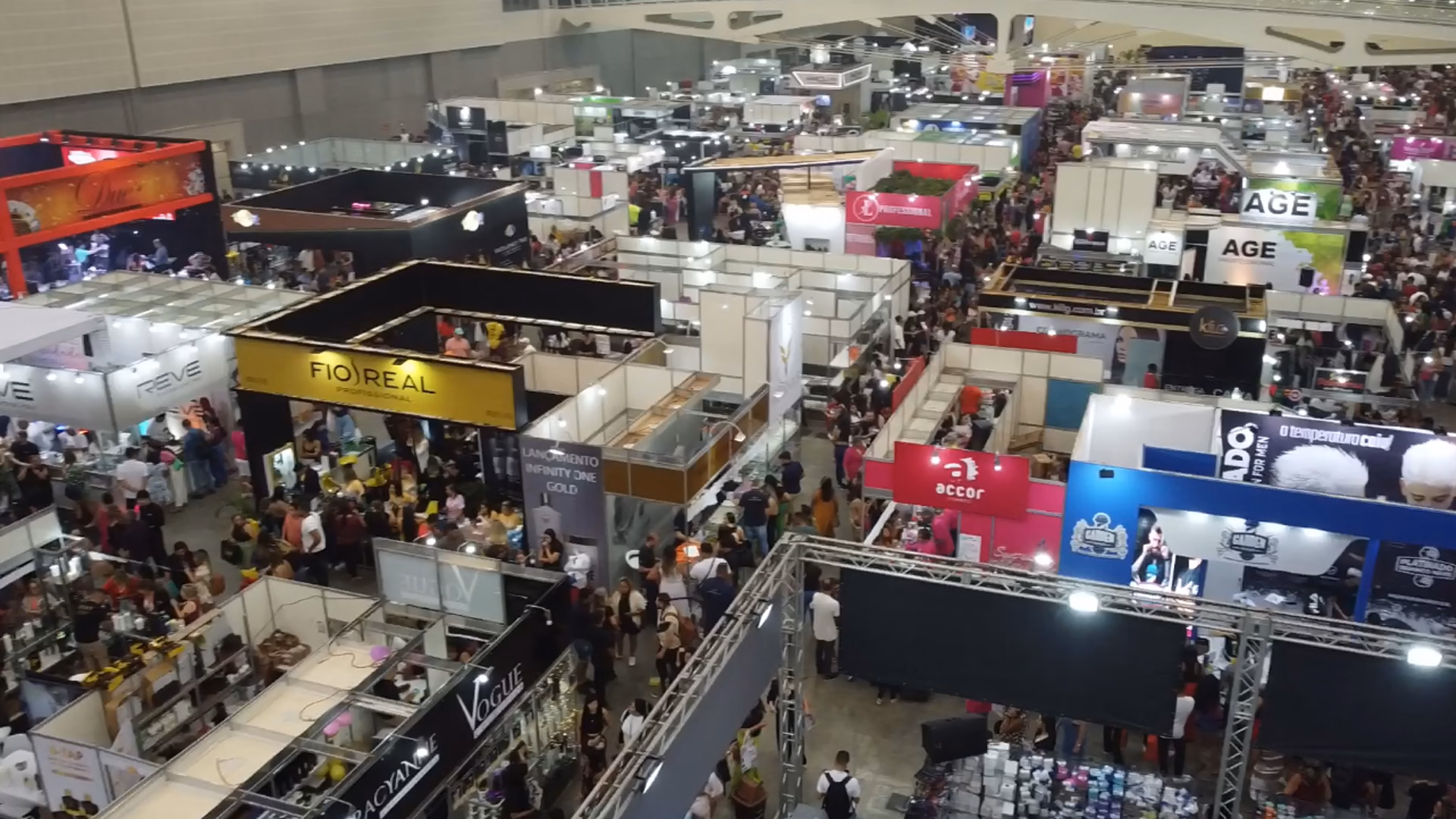 Com lotação esgotada, Feira Regional da Beleza confirma força do mercado e reúne mais de 500 marcas em edição histórica no Ceará