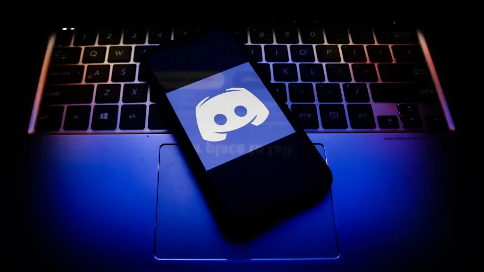 Agência determina que Discord suspenda transmissões ao vivo após queixa de Janja