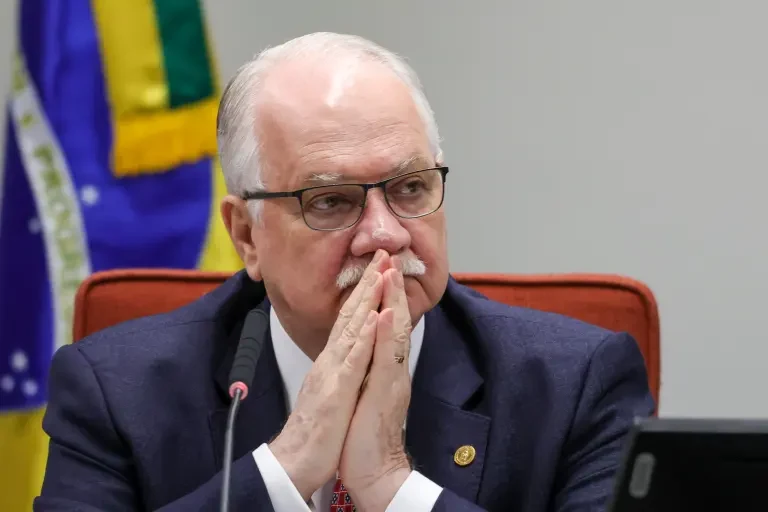 Fachin se reúne com ministro da Justiça para estancar crise entre Polícia Federal e André Mendonça