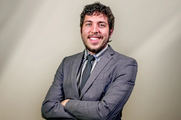 Pedro Abib assina ‘Pacto pela Educação’ e apresenta propostas para a rede de ensino
