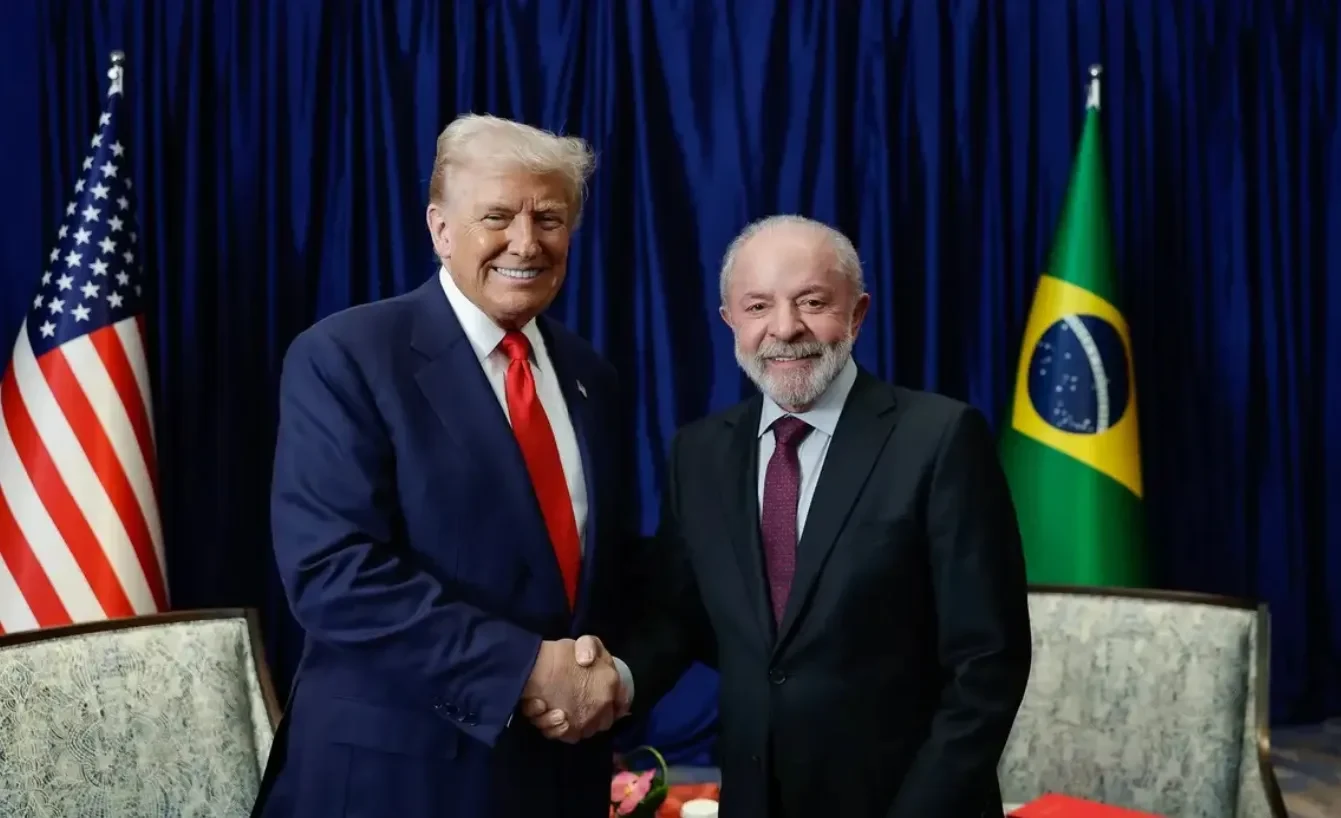 Brasil e EUA retomam negociação após tarifaços de 25% e 12,5%