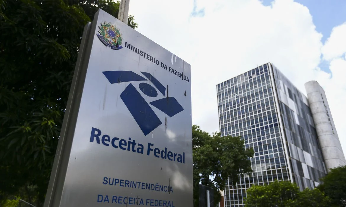 Receita Federal libera último lote do IR 2026 nesta segunda-feira (31)
