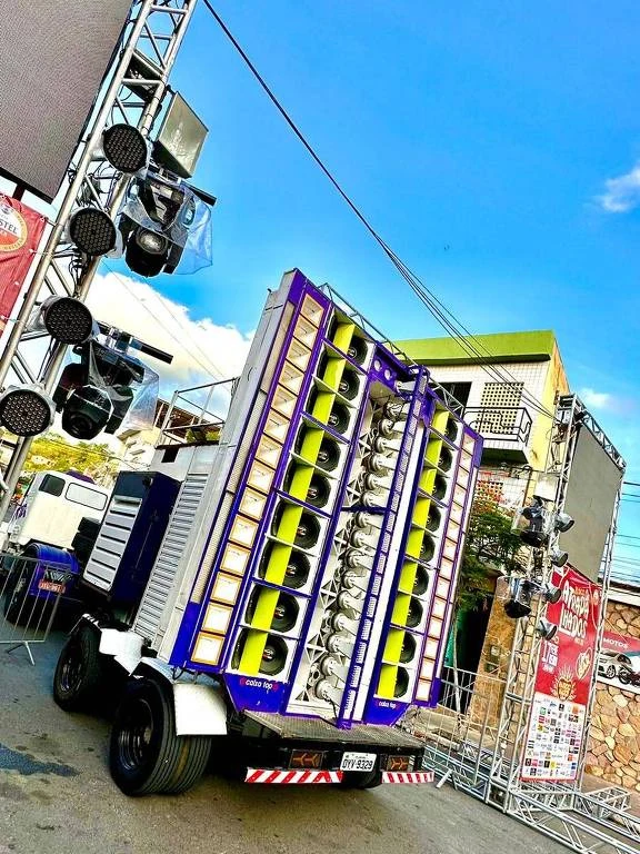 TRE-RO restringe uso de carros de som em atos de campanha e fixa multa de R$ 5 mil por descumprimento
