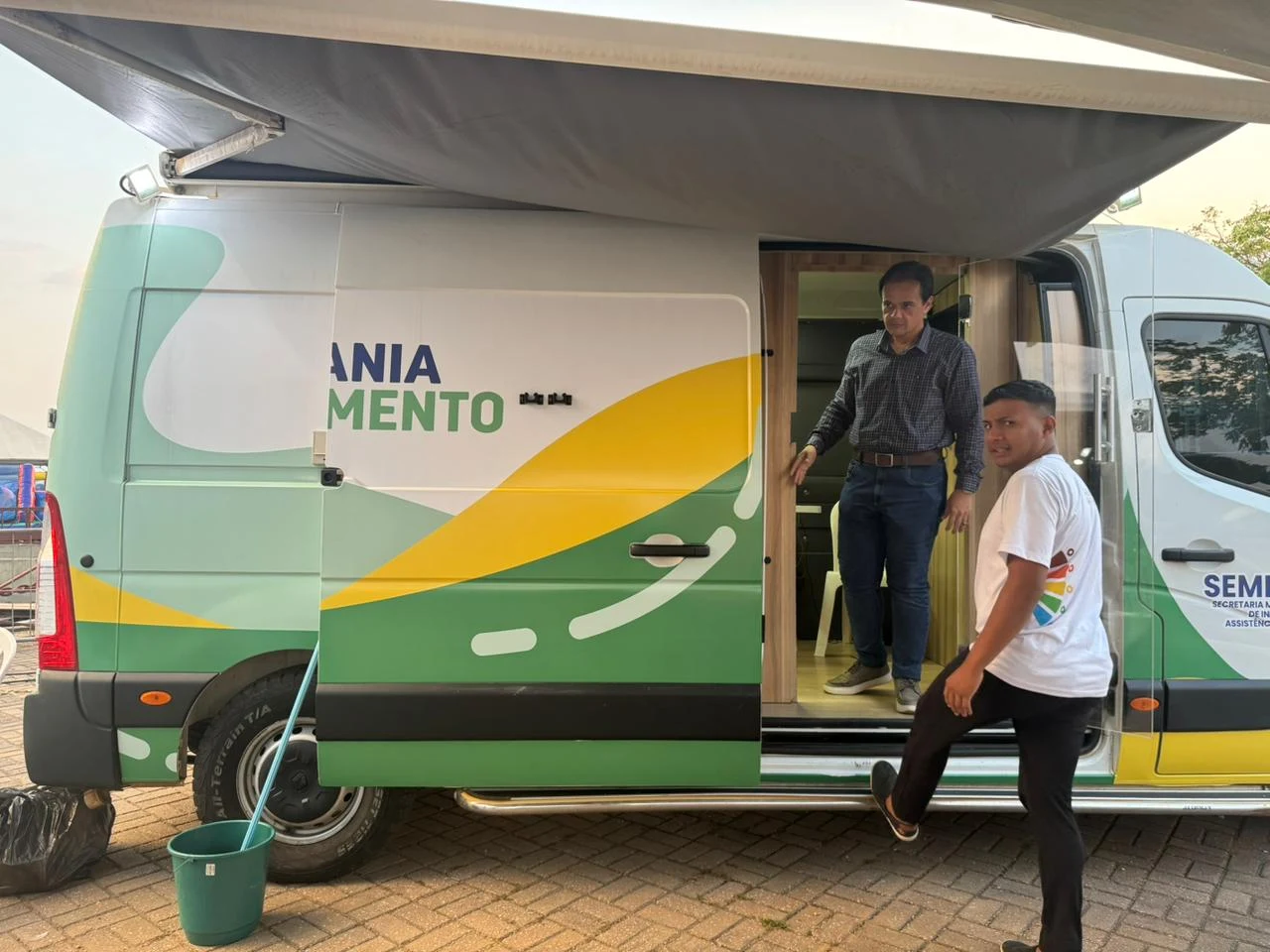 Unidade móvel amplia acesso ao Cadastro Único na Zona Leste