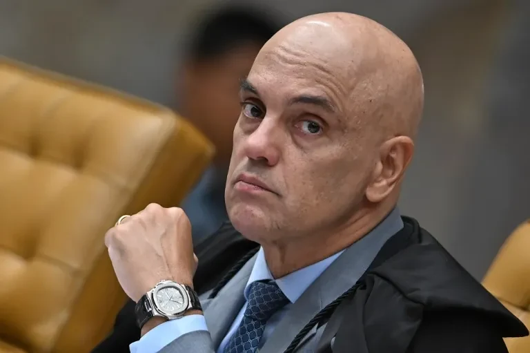 Moraes se torna relator de pedido que envolve esposa, Vorcaro e filho de Lula