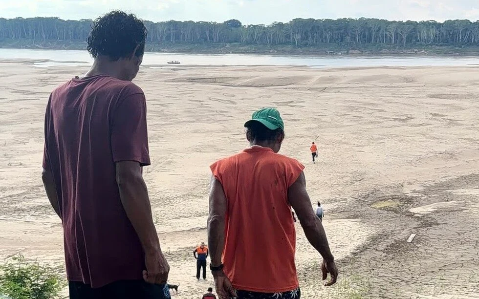 Rio Madeira vira ‘deserto’ de areia causado pela estiagem e dificulta navegação, em Rondônia