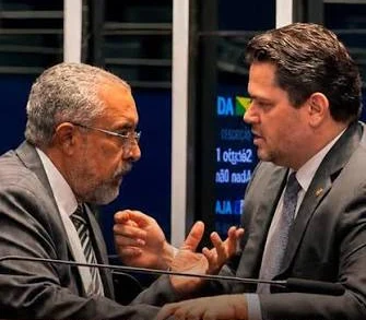 Alcolumbre homenageia Paim no fim da 6x1; entenda motivo