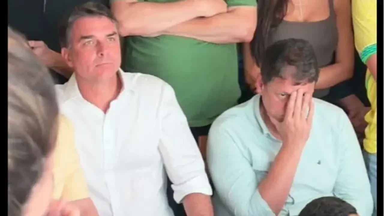 Flávio chama resultado do segundo turno de 'sacanagem', diz ser 'impossível' reconhecer derrota e que tentará anulação